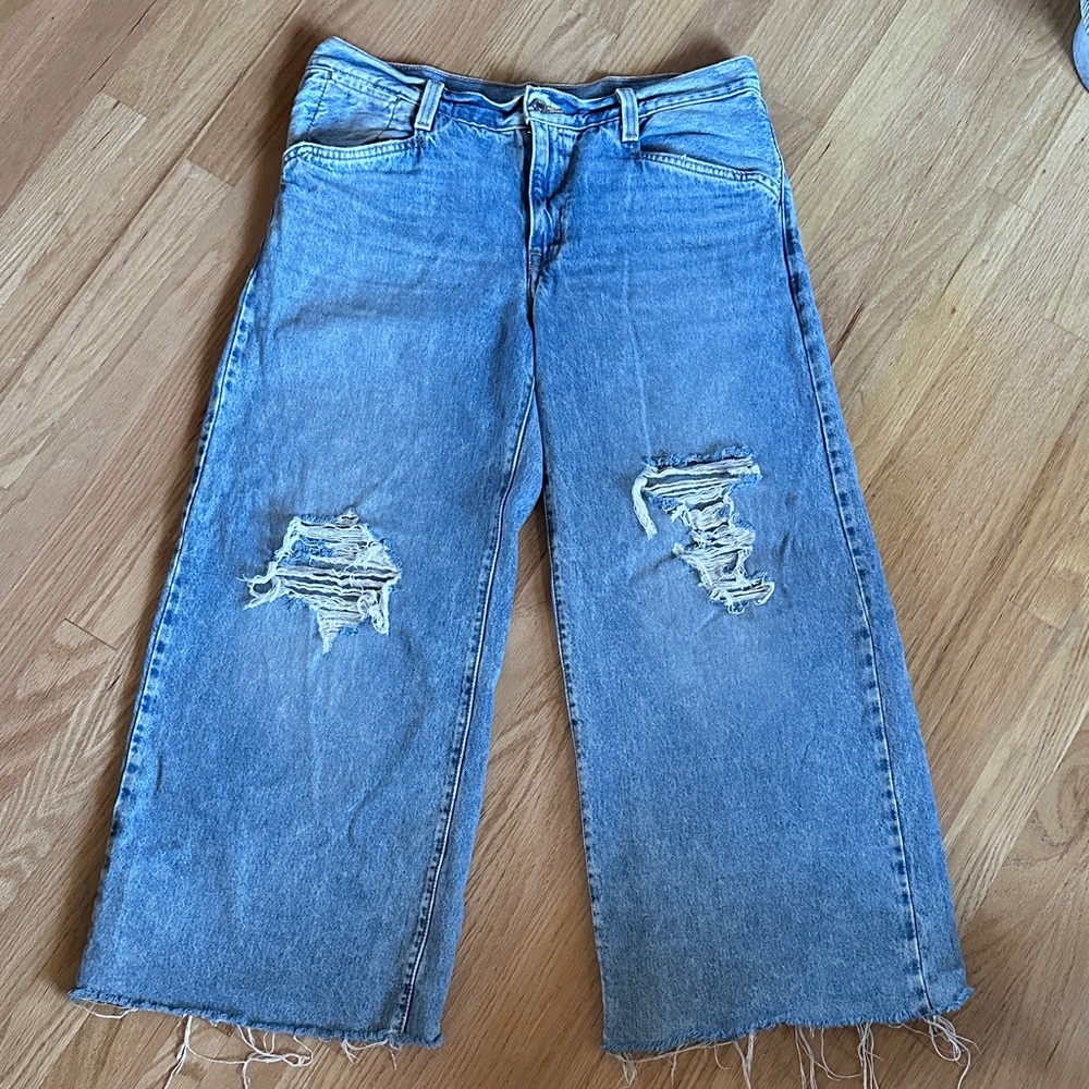 Levi's 94’ baggy wide leg Light Blue High Rise Wide Leg Distressed Jeans